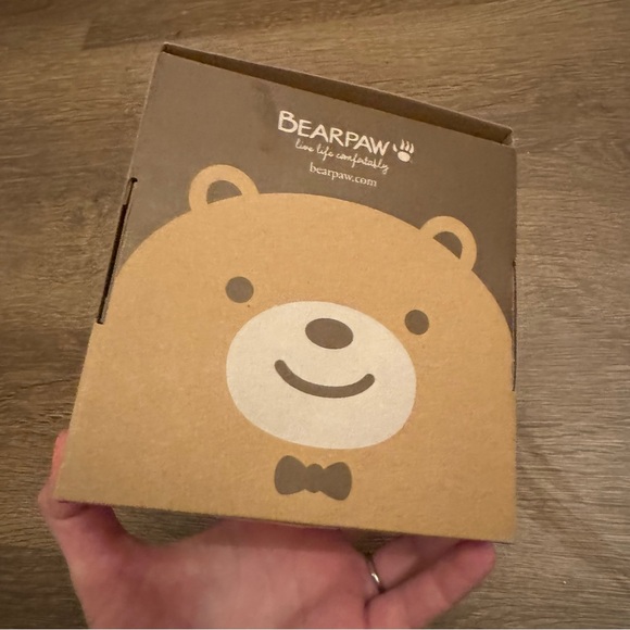 Bearpaw Real Leather Baby Slippers Size 0-6 Months - Picture 4 of 7